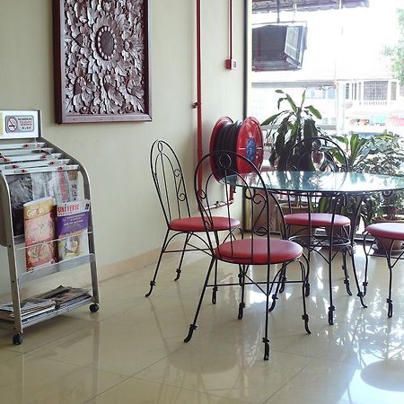 Sunnie Hotel Johor Bahru Exterior photo