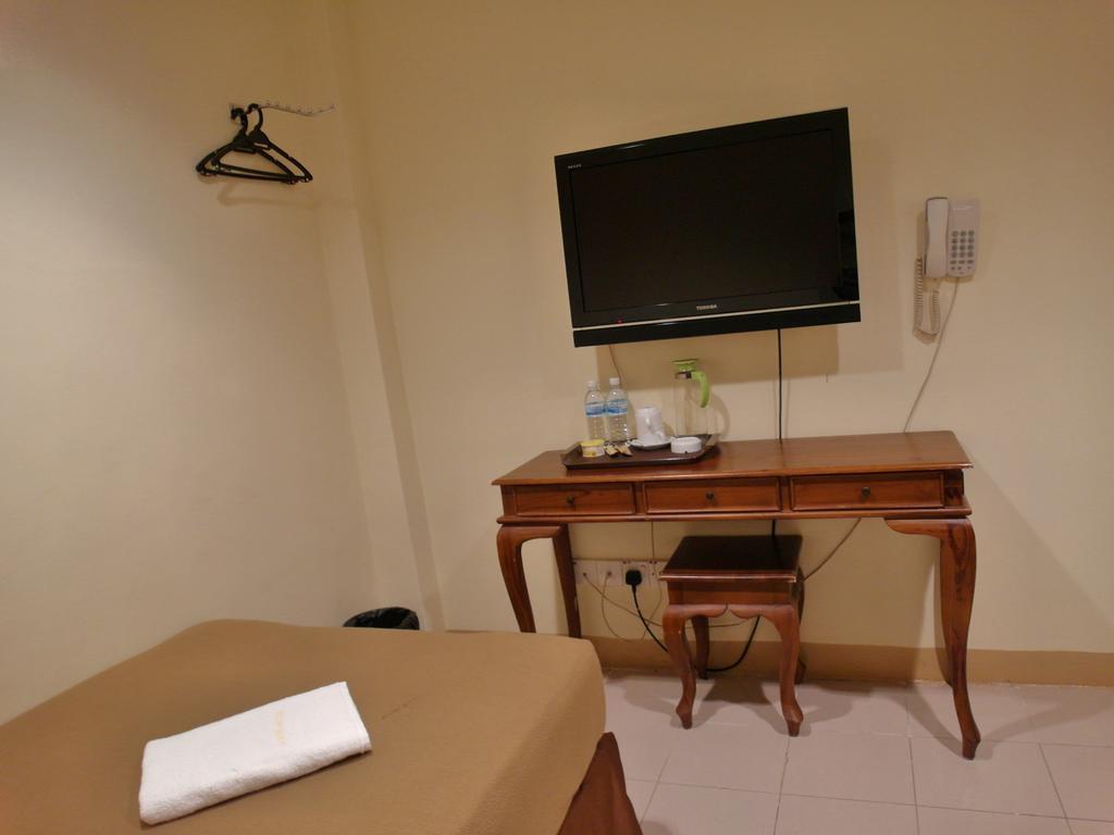 Sunnie Hotel Johor Bahru Room photo