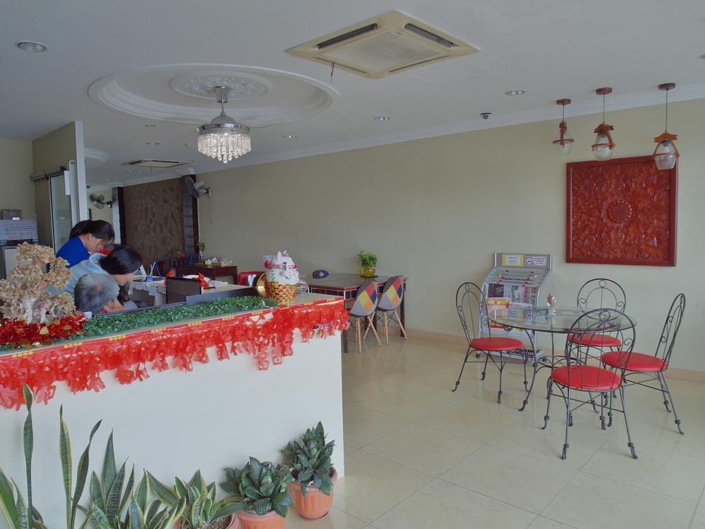 Sunnie Hotel Johor Bahru Exterior photo